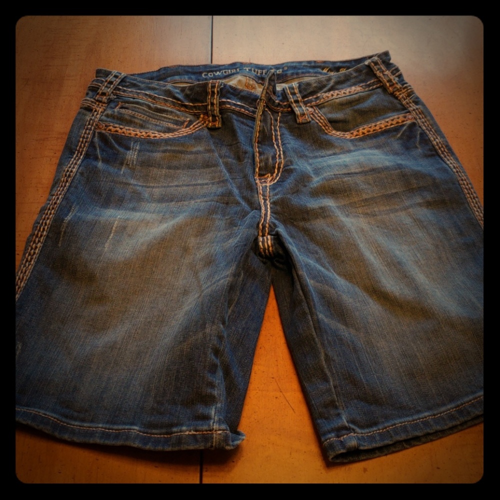 NWOT Cowgirl Tuff shorts